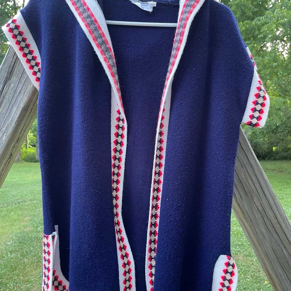 Vintage 70s Hooded Sleeveless Sweater Sears Woods… - image 1