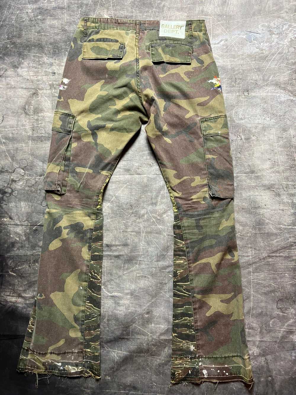 Gallery Dept. GALLERY DEPT Camo Flare Cargo Pants - image 2