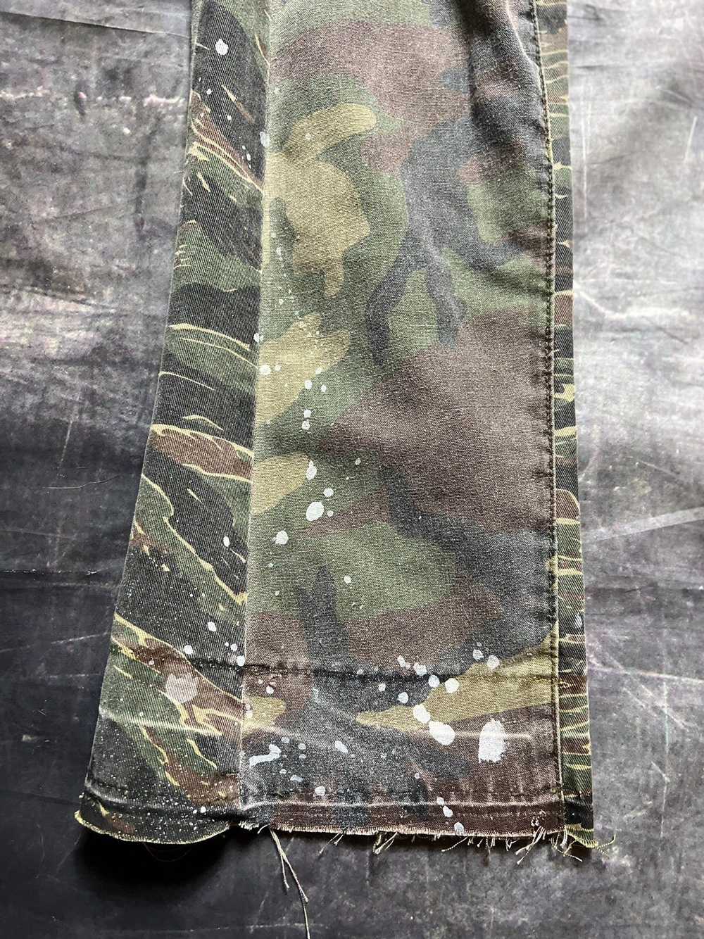 Gallery Dept. GALLERY DEPT Camo Flare Cargo Pants - image 4