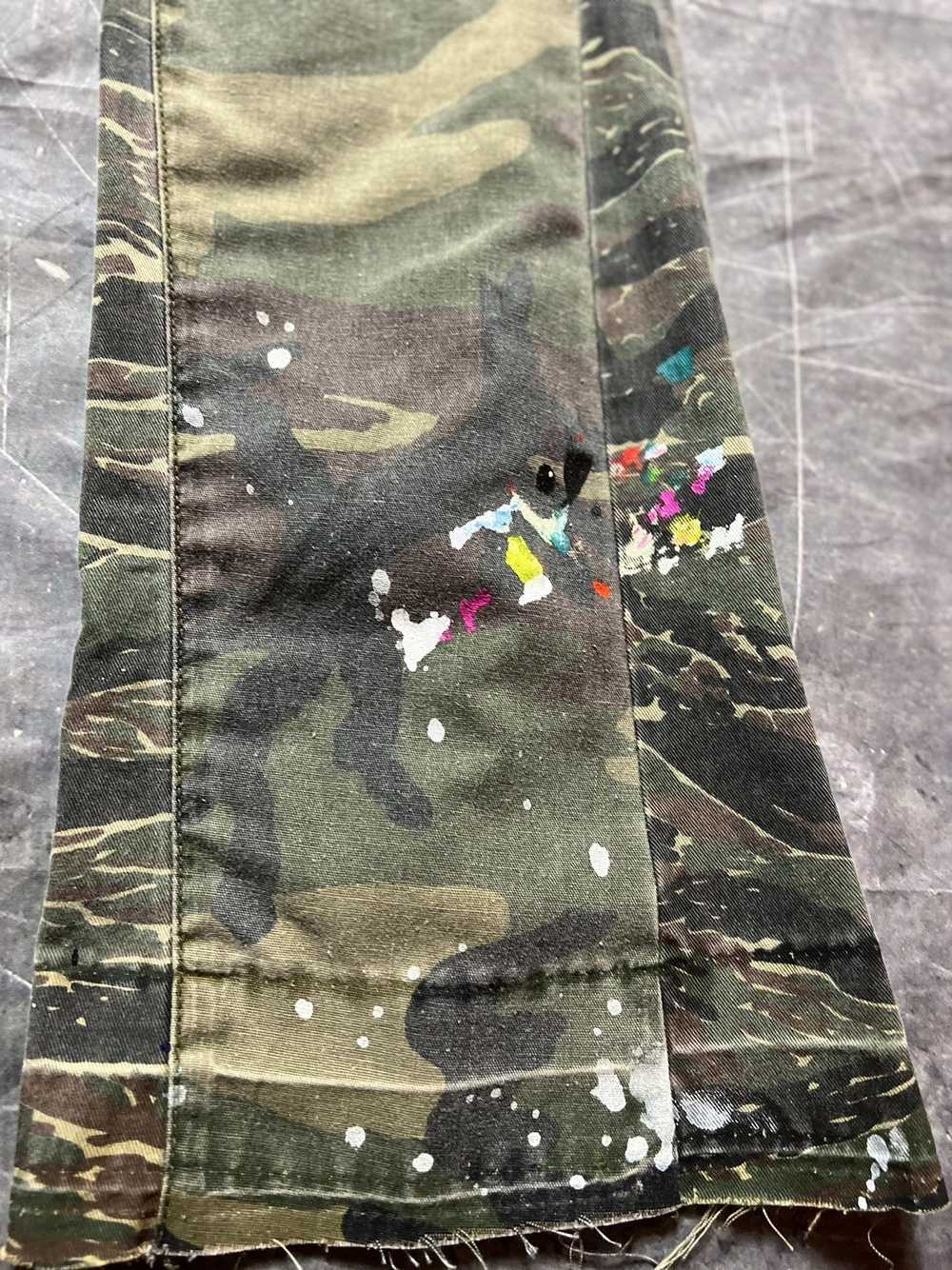 Gallery Dept. GALLERY DEPT Camo Flare Cargo Pants - image 5