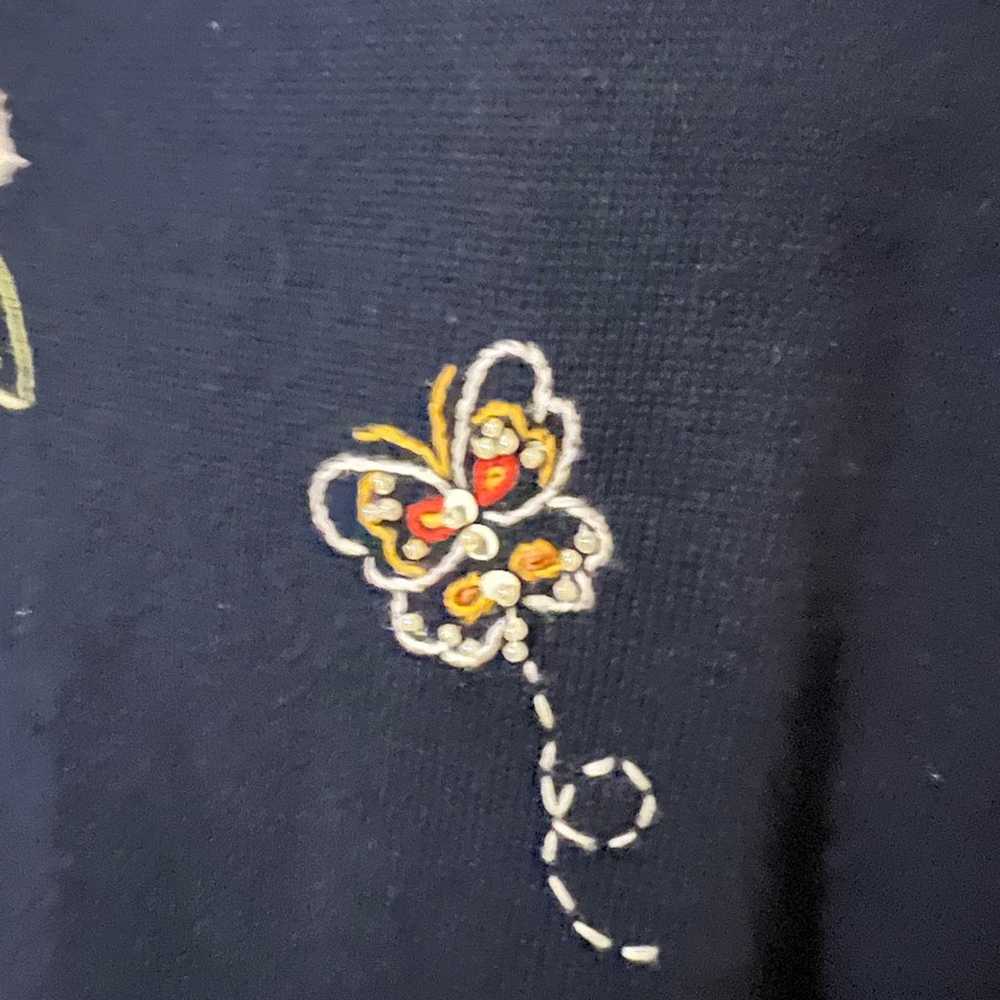 Vintage Alfred Dunner floral embroidered shirt - image 4