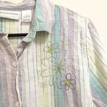 Vintage pastel striped, floral embroidered button… - image 1