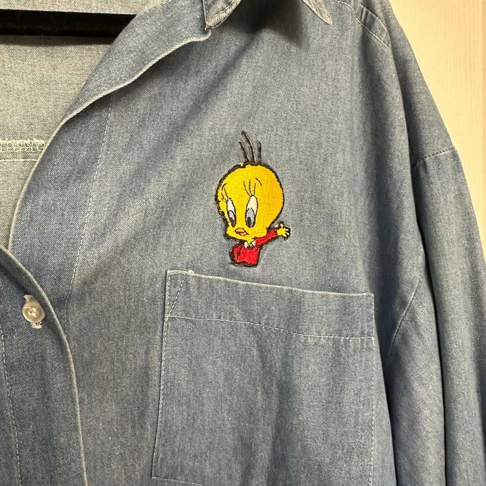 VTG 90s Denim Looney Tunes Embroidered Shirt - image 4