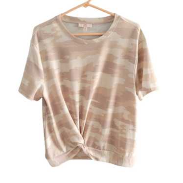 Como Vintage twist camo top - image 1