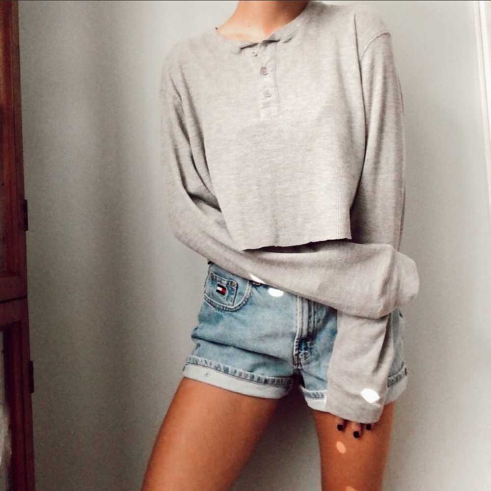 Cropped Levi’s Cozy Long Sleeve - image 3