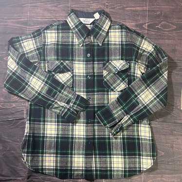 VINTAGE Woolrich Flannel Women’s 16 Plaid Made in… - image 1