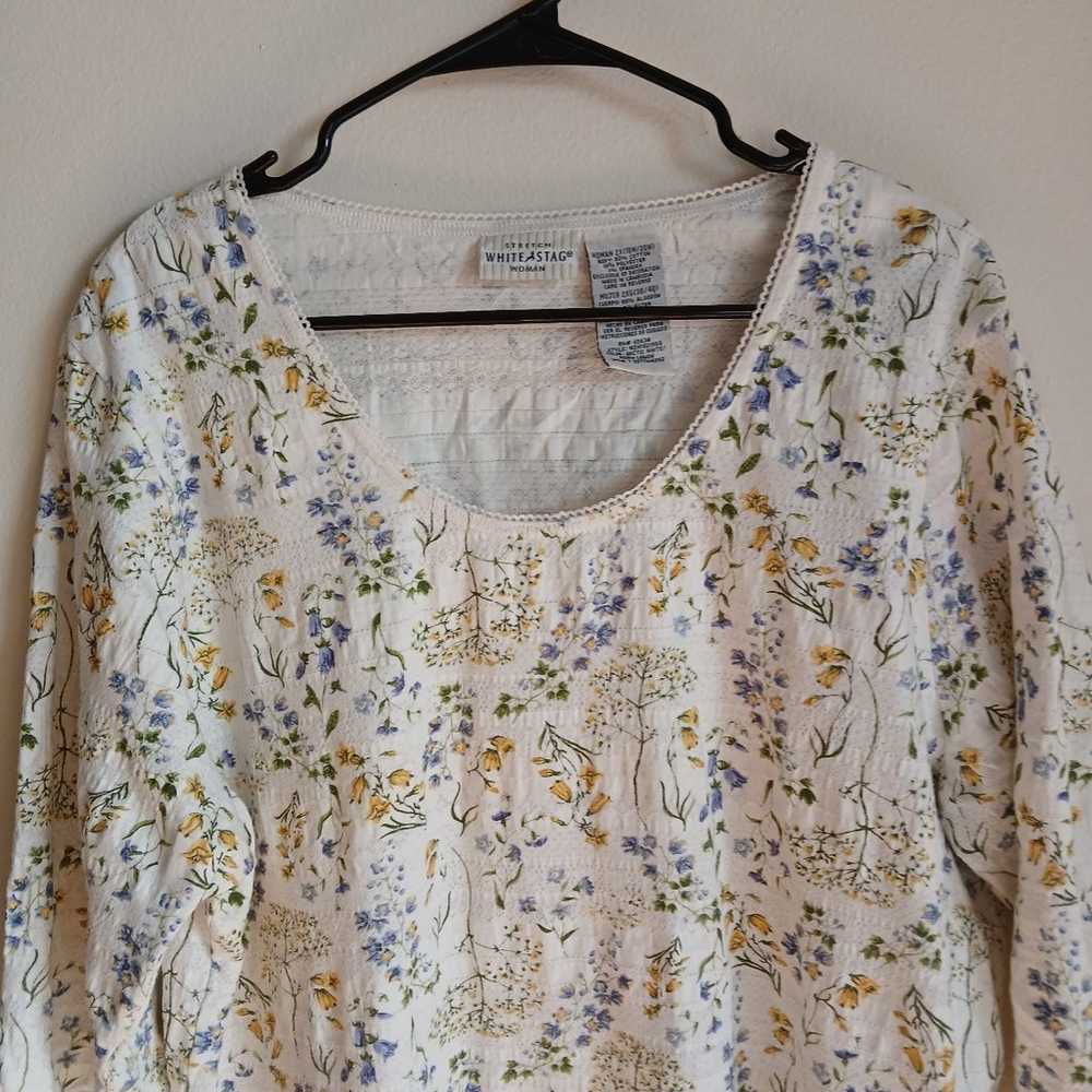 White Stag floral cotton blend top G19 - image 3