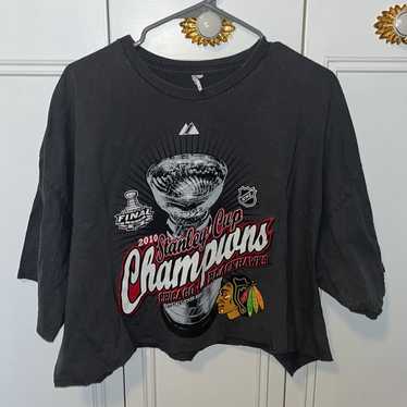 Blackhawks Vintage Crop Top - image 1