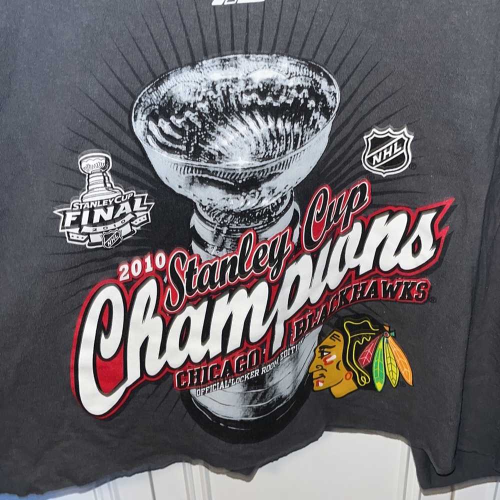 Blackhawks Vintage Crop Top - image 2