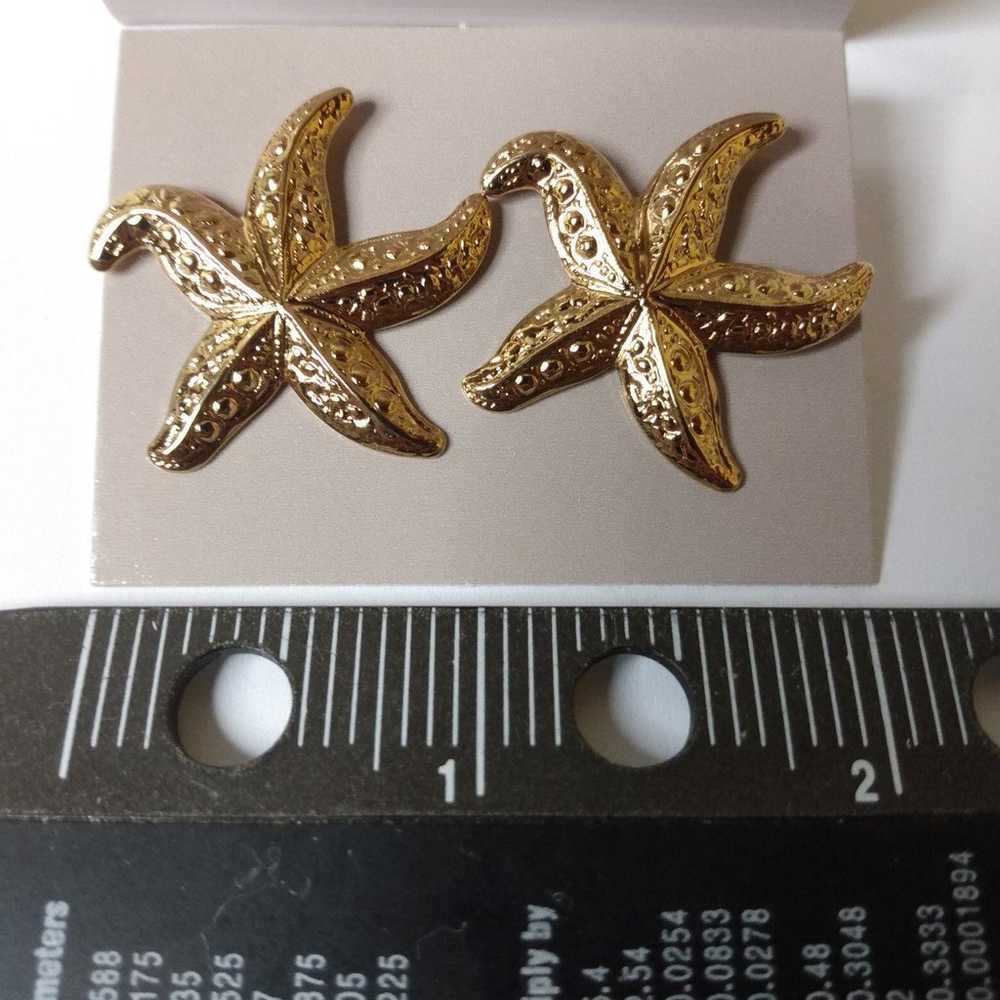 NIB Vintage 1987 Avon Starfish Earrings Goldtone … - image 2