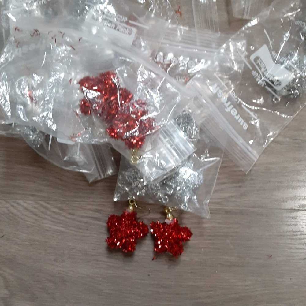 10 pairs vintage red silver star tinsel earrings … - image 3