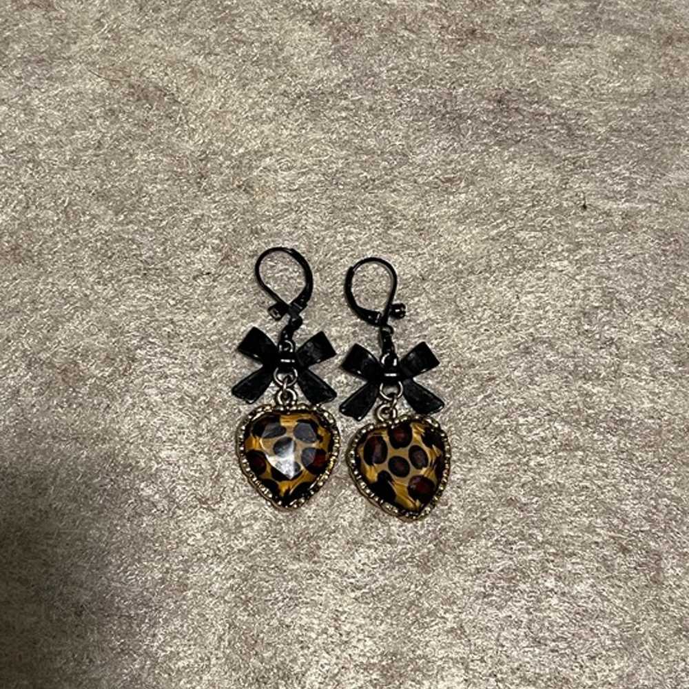 Vintage Betsey Johnson Leopard Heart Earrings - image 1