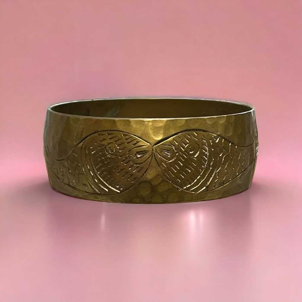 Vintage Brass Etched Bangle Bracelet Koi Fish Kis… - image 1