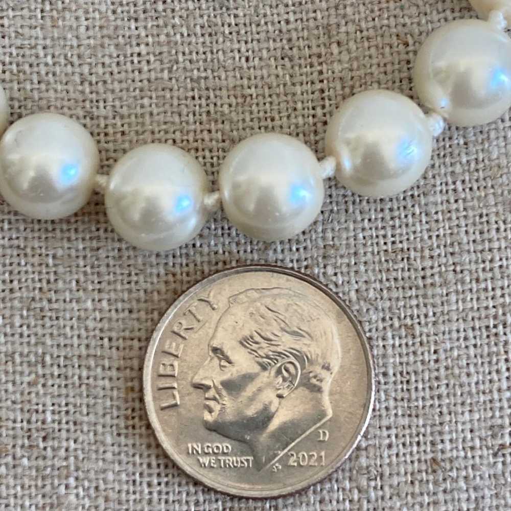 Vintage 8mm faux pearl necklace - image 4