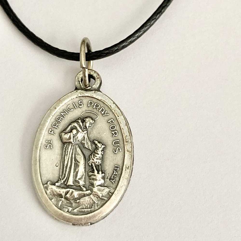 Vintage Saint St. Anthony Medal Necklace Italy 18… - image 8