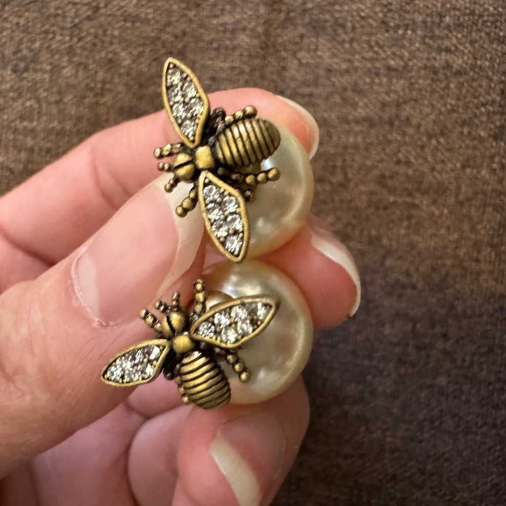 Vintage bees Pearl earnings for women - image 4