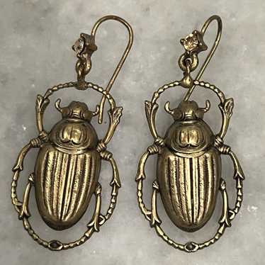 Egyptian Scarab Beatle gold earrings | Egyptology Carved Scarab Stone Cluster good Screw Back Clip on Earrings | Antique, Retro & Vintage 1920s