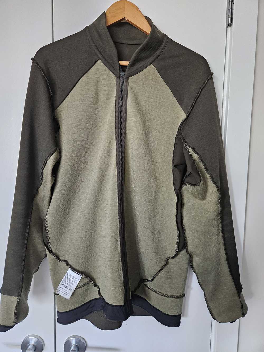 Arc'Teryx Veilance Graph Cardigan - image 9