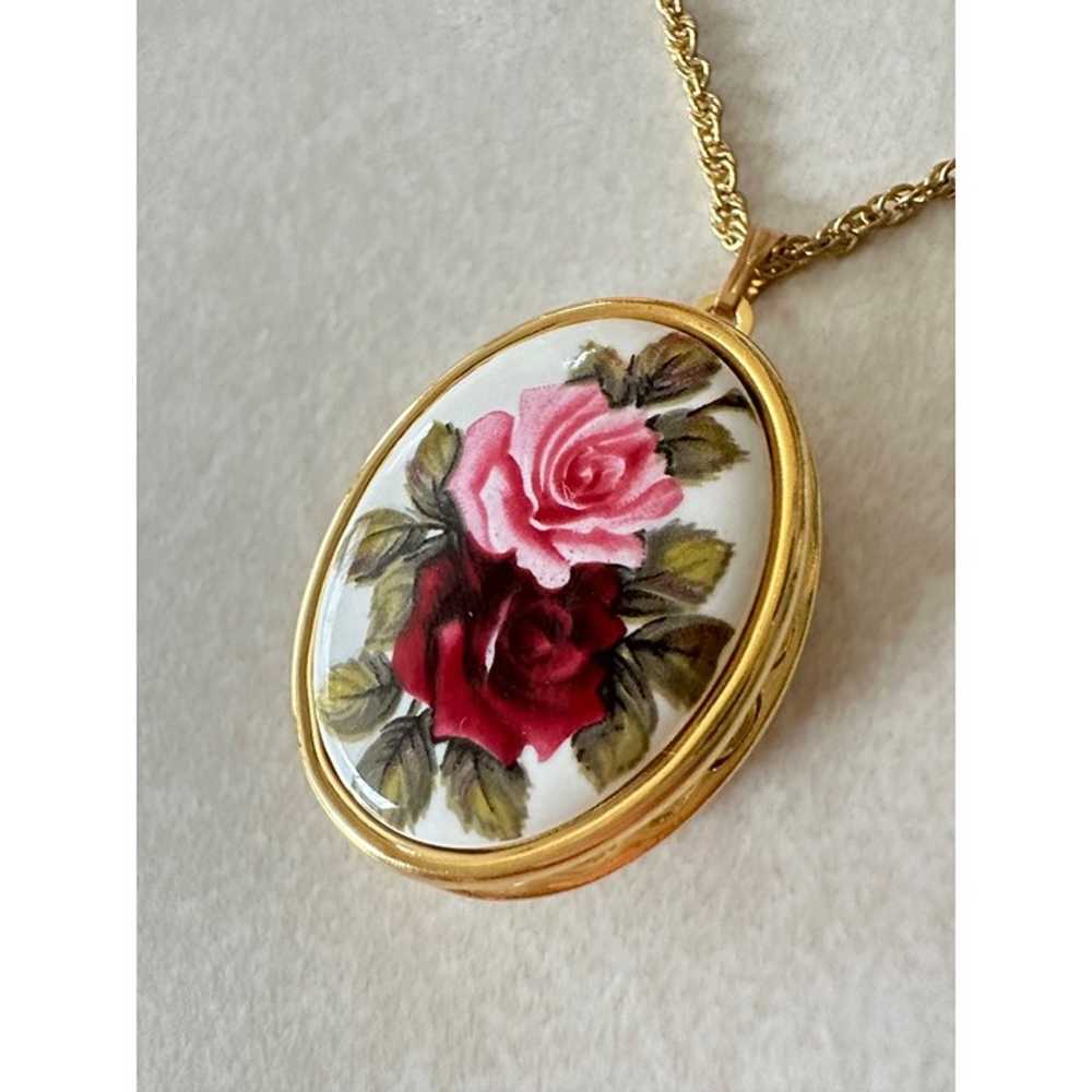 Vintage gold tone white pink red green roses flor… - image 2