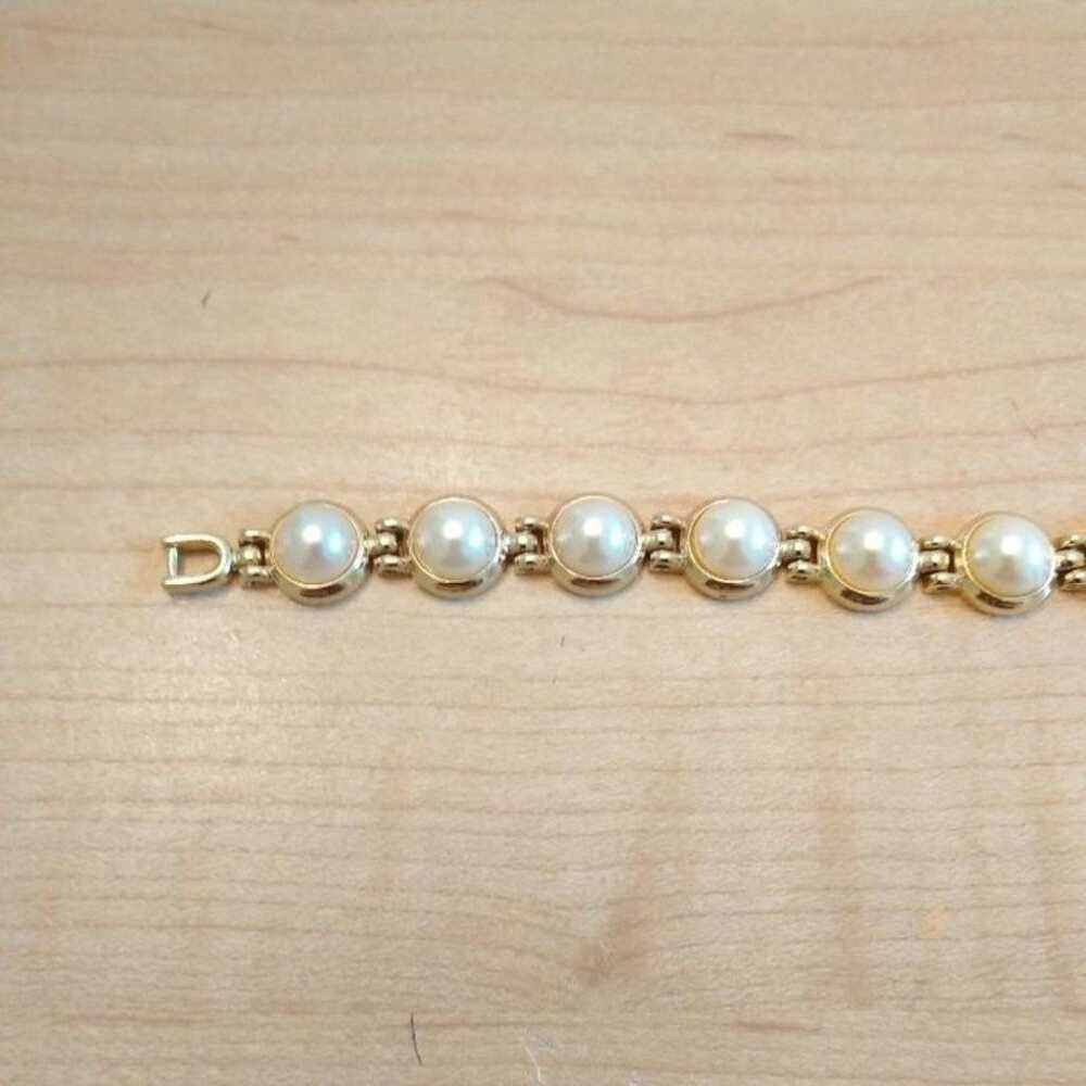 Vintage Gold Tone Faux Pearl Bracelet - image 3