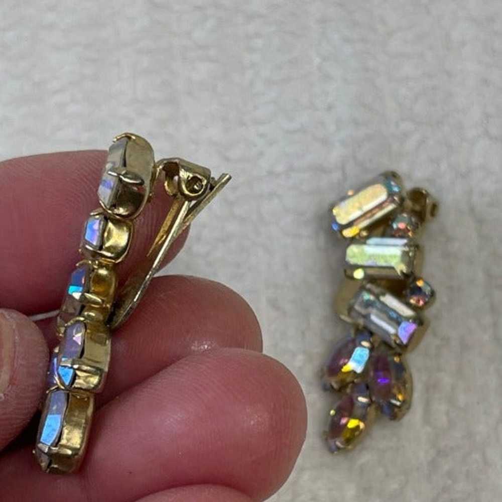 Vintage Weiss Clip-On Rhinestone Earrings - image 2