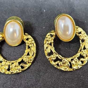 Vintage Joan rivers yellow sterling silver pearl e