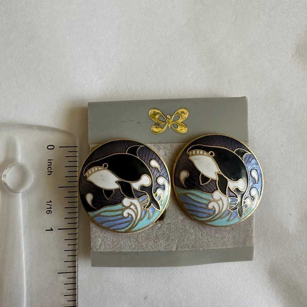 Vintage orca/black whale cloisonné earrings - image 3