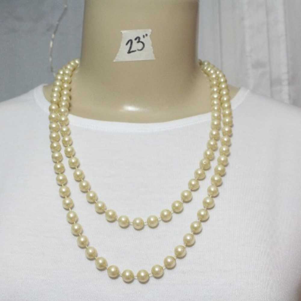 Antique White 80s Pearl Elegant Long 23" Lustrous… - image 3