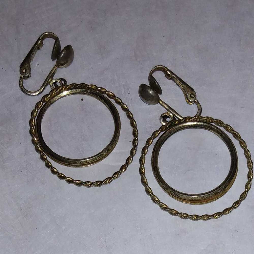 Vintage Avon/Cori Earrings Lot - image 3