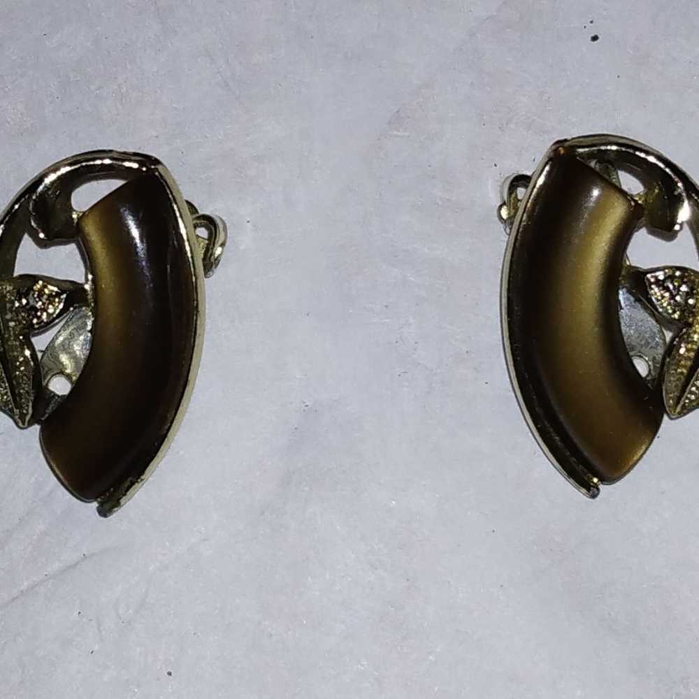 Vintage Avon/Cori Earrings Lot - image 4