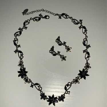 VCLM Vintage Floral Crystal Necklace Set - image 1