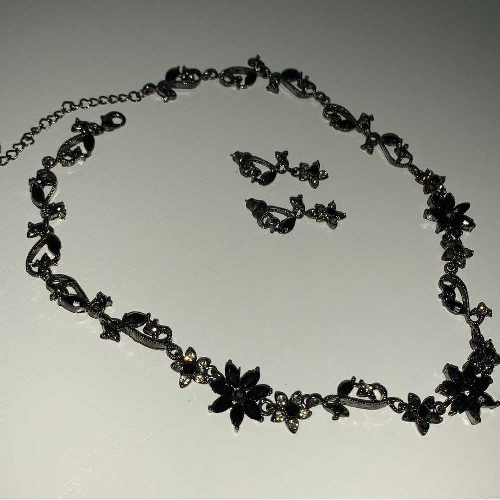 VCLM Vintage Floral Crystal Necklace Set - image 2