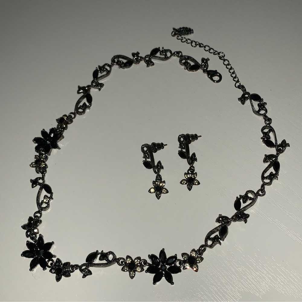 VCLM Vintage Floral Crystal Necklace Set - image 3