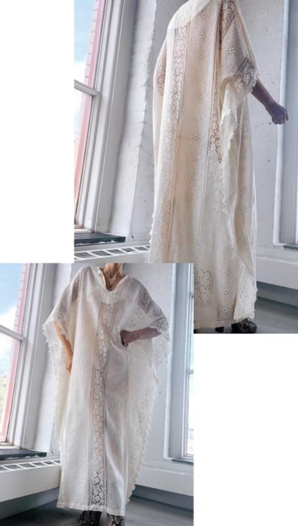 70s crème lace caftan - image 4