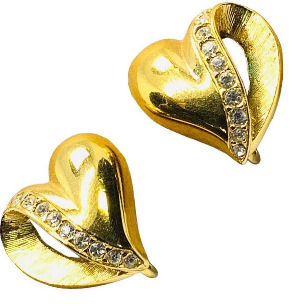 Vintage gold tone screwback clip on heart earrings - image 7