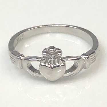 Vintage Irish Claddagh Sterling Silver Ring