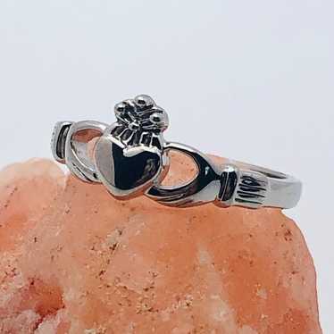 Vintage Irish Claddagh Sterling Silver Ring