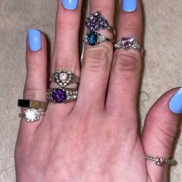 Lot of 8 assorted rings