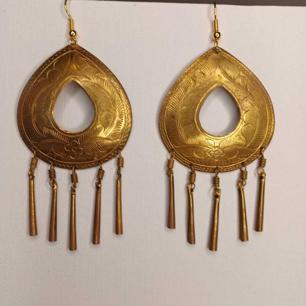 Vintage Gold Floral-Etched Fringe Earrings - image 1