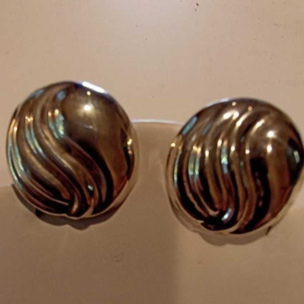 Modern Disk Earrings - image 2