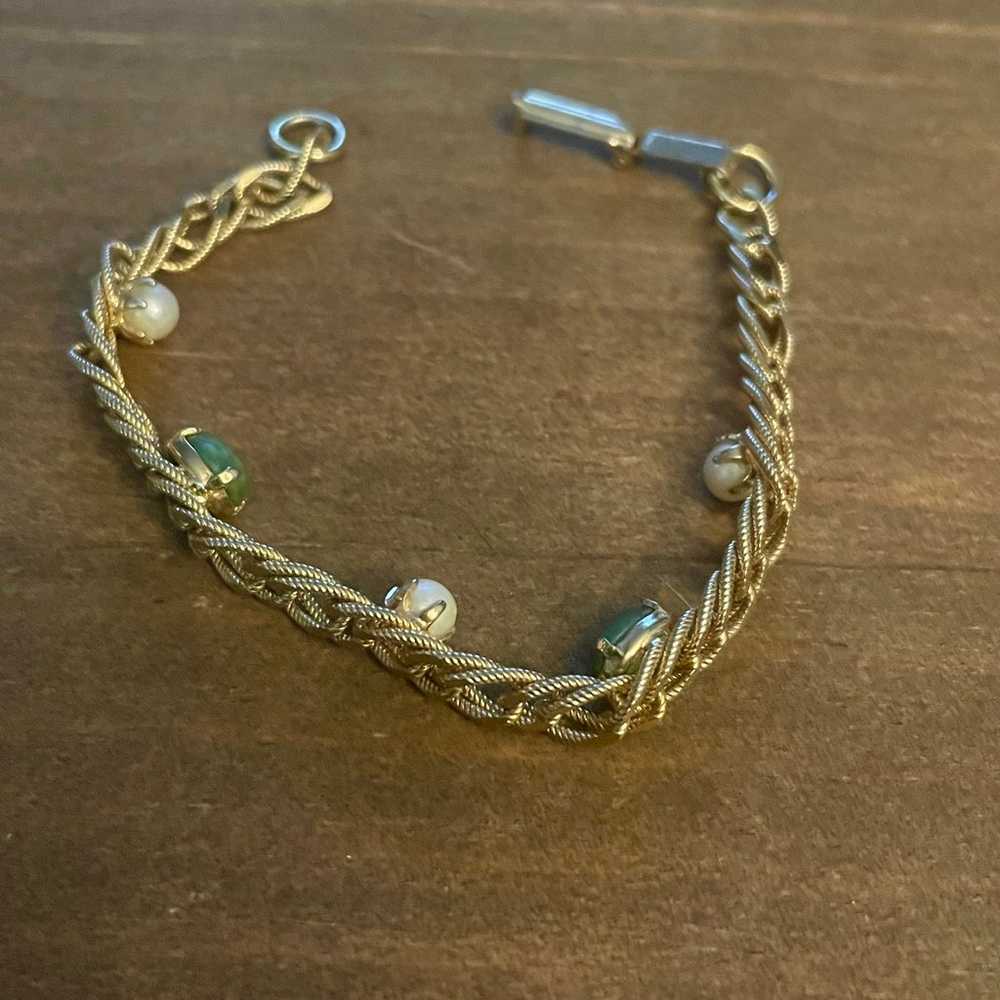 Vintage Jade and pearl curb link bracelet - image 4