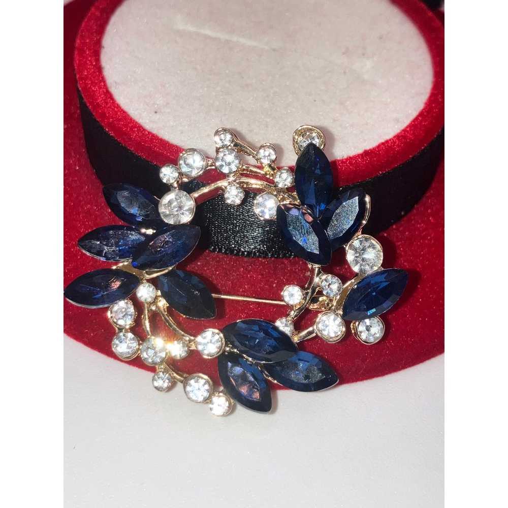 NWOT! Blue Crystal and Clear Rhinestone Wreath 1.… - image 2