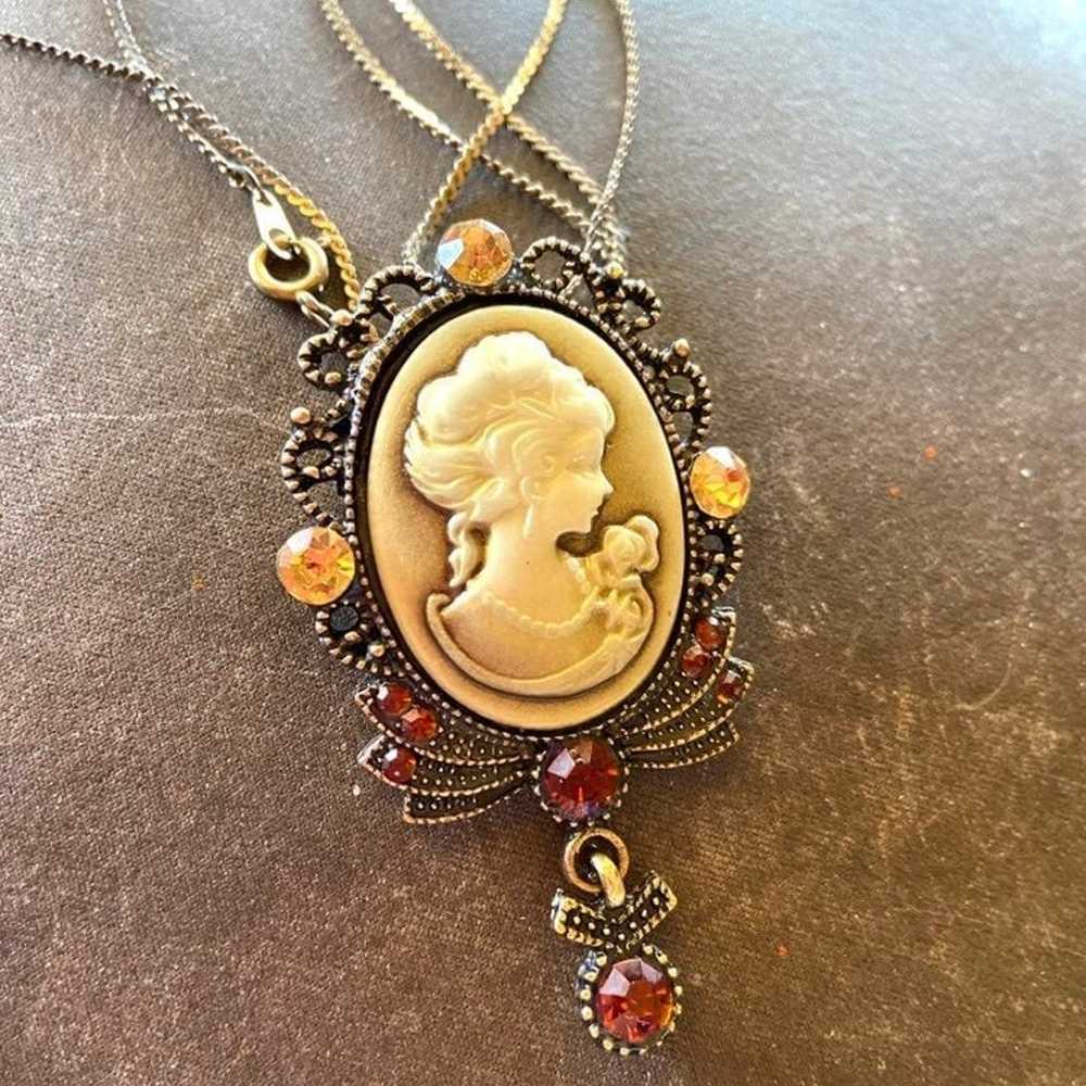 Victorian Cameo Brooch/Necklace - image 3