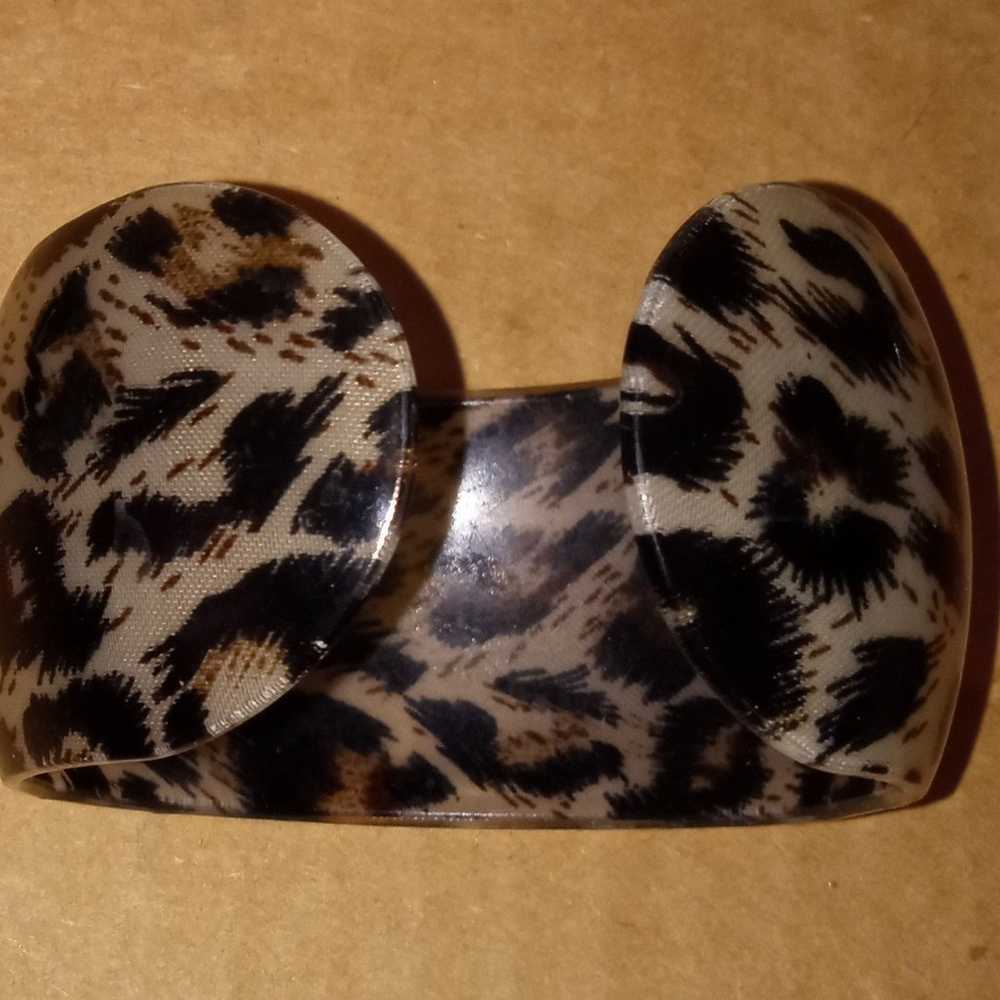 Vintage Leopard Print Jewelry Ensemble - image 7