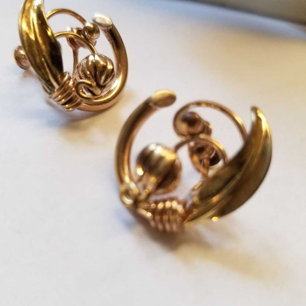 Vintage Gold Filled Screwback Earrings - image 7