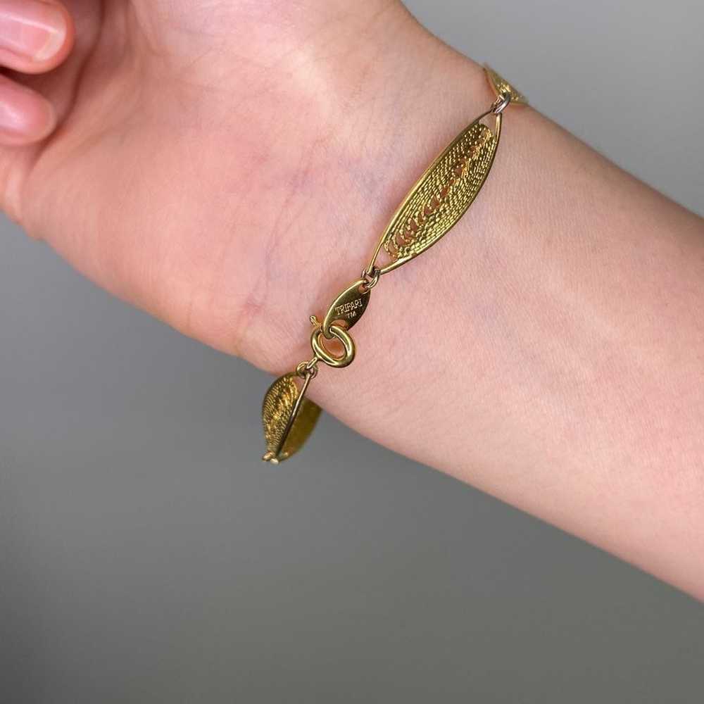 Gold Trifari TM leaf Necklace Bracelet - image 3