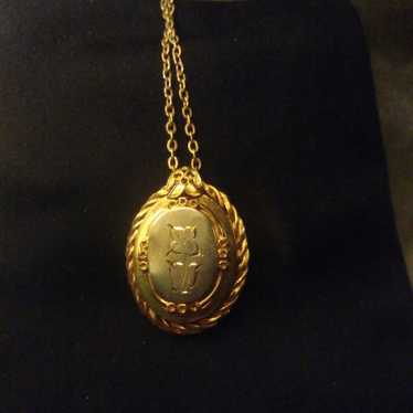 Vintage Gold Pendant Necklace - image 1