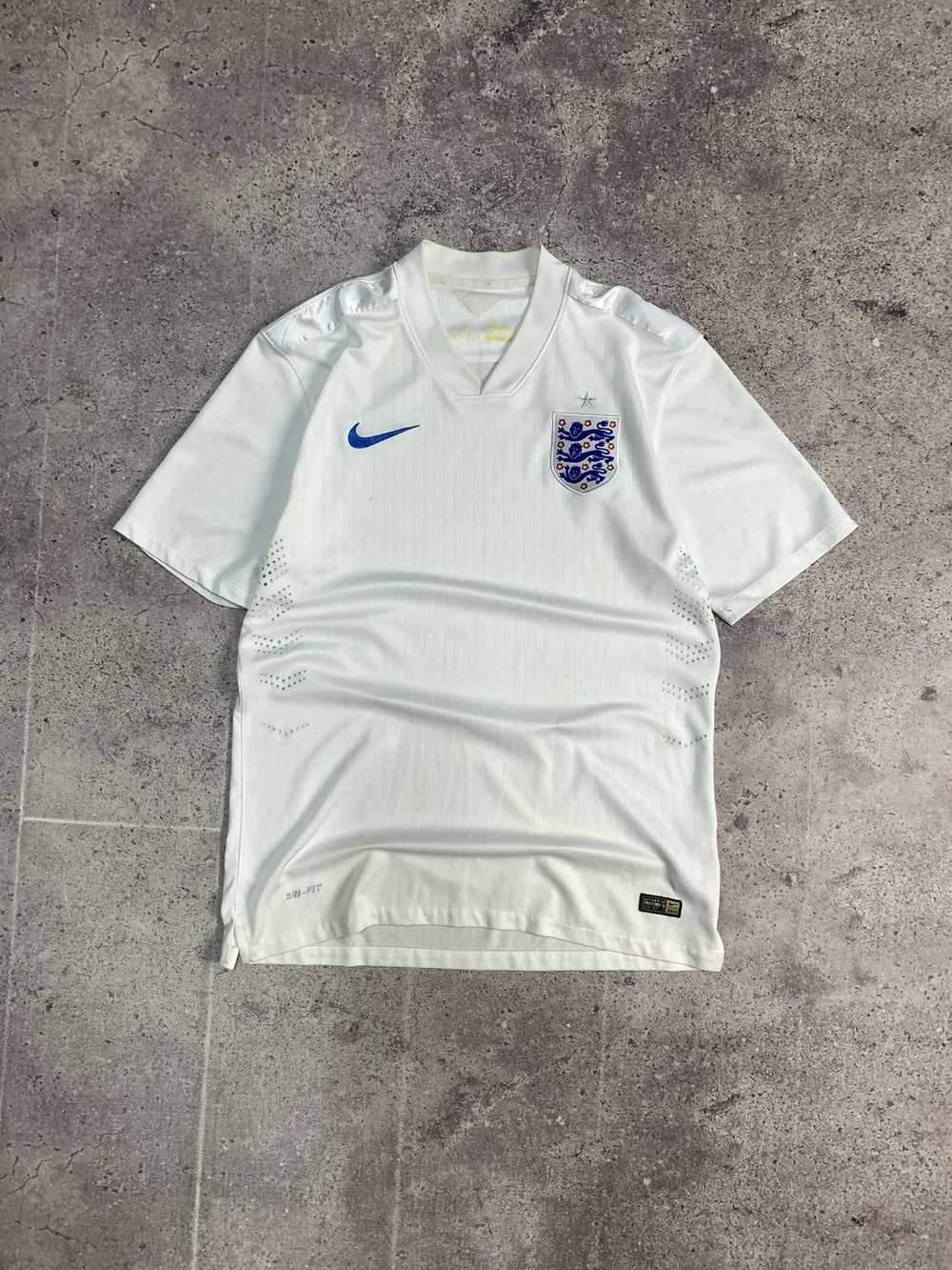 Nike × Streetwear × Vintage 2004-2006 Umbro Engla… - image 1