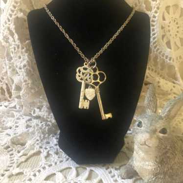 Betsey Johnson Gold Tone Large orders Vintage Inspired Skeleton Key Necklace