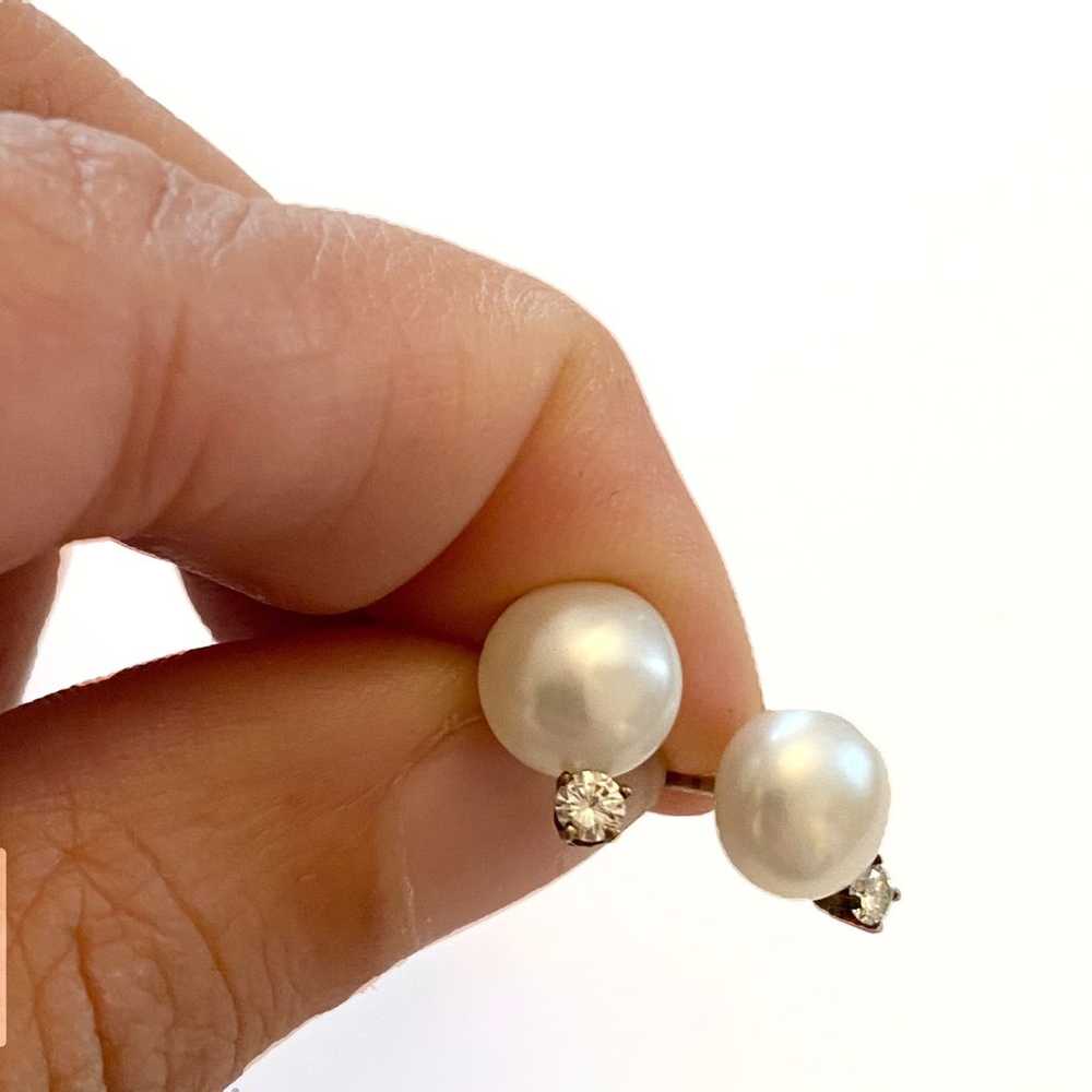 Diamond pearl stud Earrings - image 2